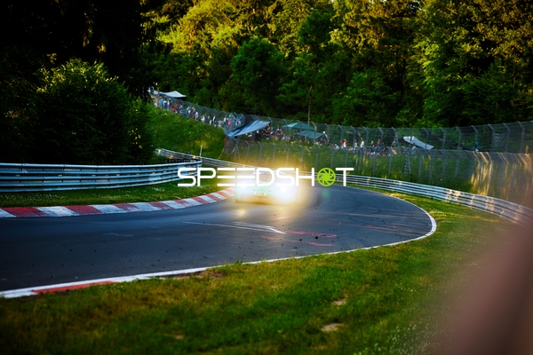 Rennfahrzeug auf der Nordschleife