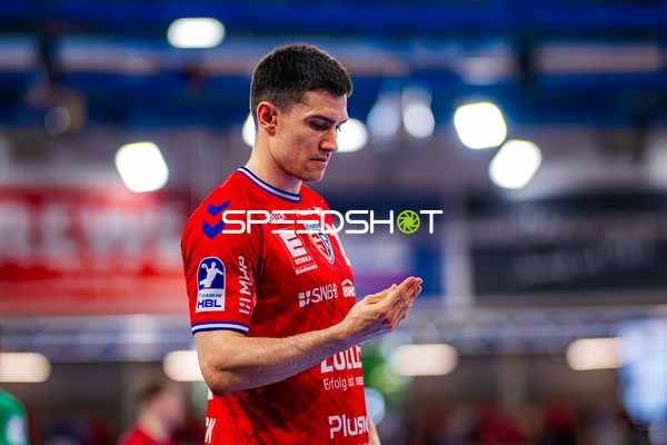 Spieler Moritz Strosack (29;SG BBM Bietigheim) fokussiert