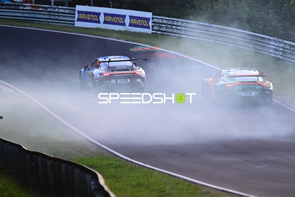 Rennfahrzeuge auf der Nordschleife