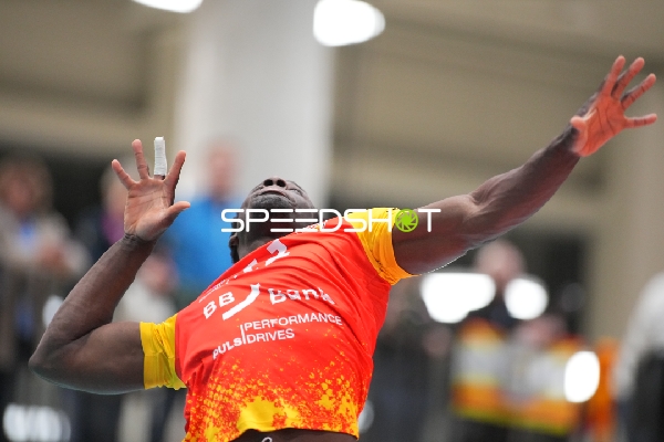 John Obi (11; BADEN VOLLEYS SSC Karlsruhe) beim Angriff