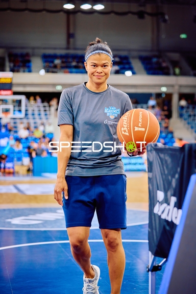 Aufwärmen Serena Benavente Serena Benavente (991;MLP Academics Heidelberg)