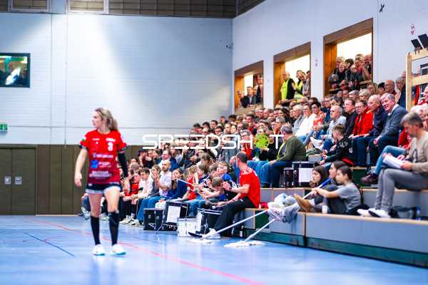 Handball I Frauen I Saison 2024-2025 I 3. Liga I 10. Spieltag I SG Schozach-Bottwartal - HCD Gröbenzell I 07.12.2024 Zuschauer
Ort: Beilstein, Germany
Datum: 07.12.2024