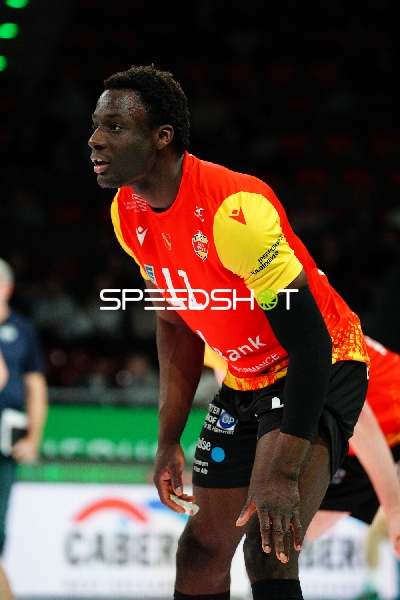 John Obi (11; BADEN VOLLEYS SSC Karlsruhe) in Aktion
