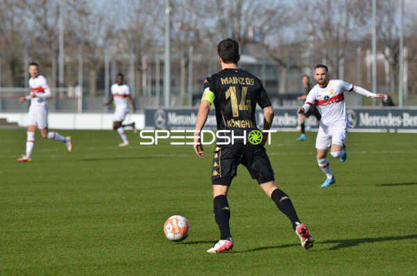 Fußball I Herren I Saison 2021-2022 I Regionalliga Südwest I 24. Spieltag I VfB Stuttgart II - 1. FSV Mainz 05 II I 12.02.2022 Felix Königshaus (#14, 1. FSV Mainz 05 II)
Ort: Stuttgart, Germany
Datum: 12.02.2022
