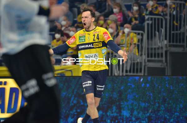 Handball I Herren I Saison 2021-2022 I Liquimoly Handball Bundesliga I 20. Spieltag I Rhein-Neckar Löwen - HC Erlangen I 12.02.2022 Jubel von Patrick Groetzki (#24, Rhein-Neckar Löwen)
Ort: Mannheim, Germany
Datum: 12.02.2022 - Patrick Groetzki