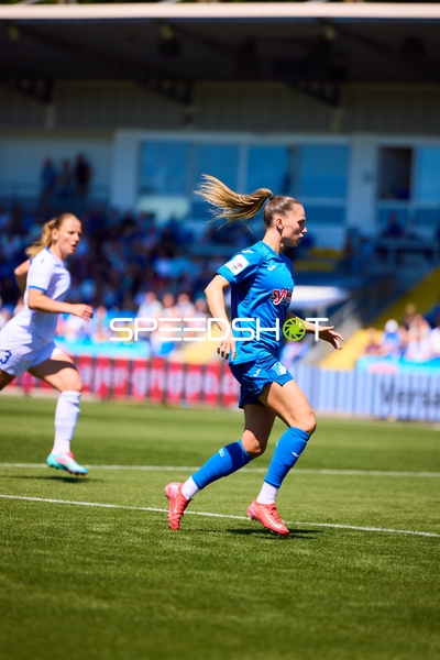 Lauf Jill Janssens (9;TSG Hoffenheim Frauen 1), Toma Ihlenburg (3;FC Carl Zeiss Jena Frauen)