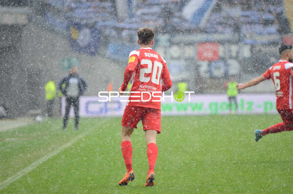 Fußball I Herren I Saison 2021-2022 I 3.Liga I 32.Spieltag I 1. FC Kaiserslautern - MSV Duisburg I 02.04.2022 Dominik Schad (#20, 1. FC Kaiserslautern)
Ort: Kaiserslautern, Germany
Datum: 02.04.2022