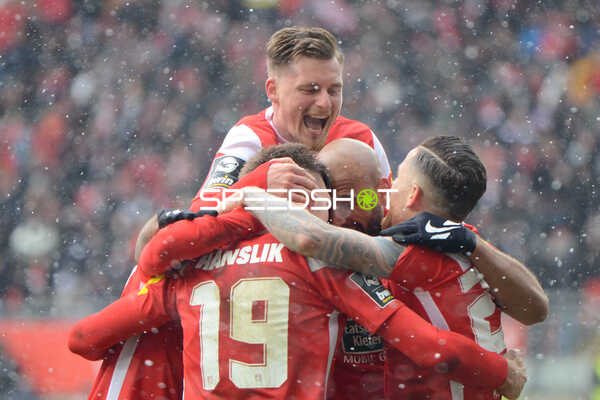 Fußball I Herren I Saison 2021-2022 I 3.Liga I 32.Spieltag I 1. FC Kaiserslautern - MSV Duisburg I 02.04.2022