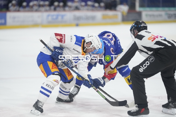 Faceoff in der Swiss Arena