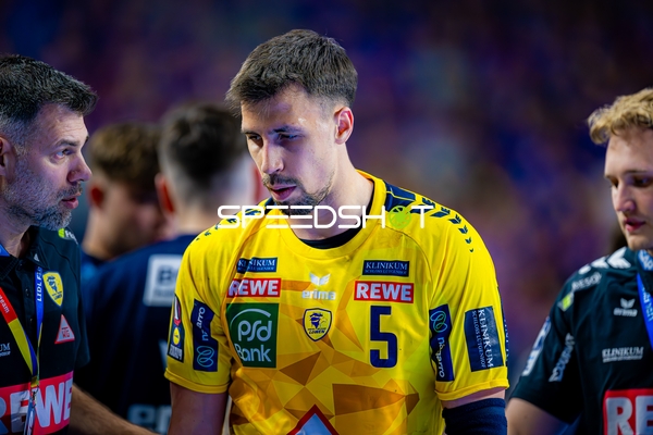 Ivan Martinović (5, Rhein Neckar Löwen) im Gespräch