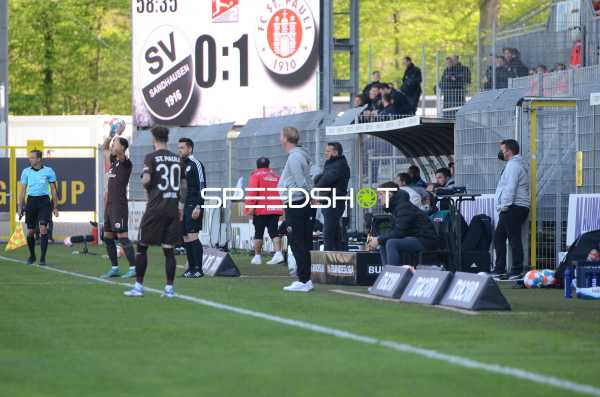 Fußball I Herren I Saison 2021-2022 I 2. Bundesliga I 30.Spieltag I SV Sandhausen - FC St. Pauli I 16.04.2022 Timo Schultz (Trainer, FC St. Pauli) beim 0:1
Ort: Sandhausen, Germany
Datum: 16.04.2022