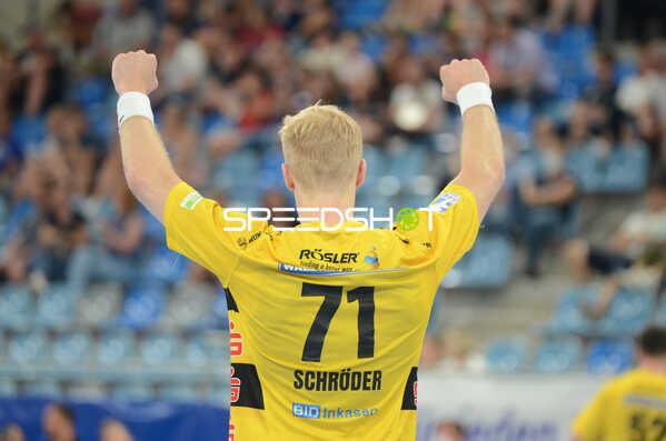 Handall I Herren I Saison 2021-2022 I 2. HBL I 30.Spieltag I SG BBM Bietigheim - HSG 2000 Coburg I 18.05.2022 Jubel von Andreas Schröder (#71, HSG 2000 Coburg)
Ort: Bietigheim-Bissingen, Germany
Datum: 18.05.2022
