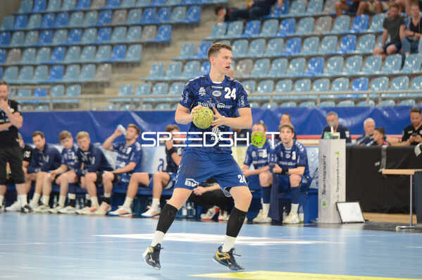 Handall I Herren I Saison 2021-2022 I 2. HBL I 30.Spieltag I SG BBM Bietigheim - HSG 2000 Coburg I 18.05.2022 Sven Weßeling (#24, SGBBM Bietigheim) am Ball
Ort: Bietigheim-Bissingen, Germany
Datum: 18.05.2022
