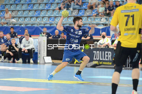 Handall I Herren I Saison 2021-2022 I 2. HBL I 30.Spieltag I SG BBM Bietigheim - HSG 2000 Coburg I 18.05.2022 Juan de la Pena (#13, SGBBM Bietigheim) am Ball
Ort: Bietigheim-Bissingen, Germany
Datum: 18.05.2022