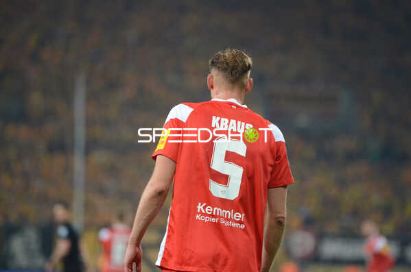 Fußball I Herren I Saison 2021-2022 I 2.Bundesliga Relegation I Rückspiel I SG Dynamo Dresden - 1. FC Kaiserslautern I 24.05.2022 Kevin Kraus (#5, 1. FC Kaiserslautern)
Ort: Dresden, Germany
Datum: 24.05.2022