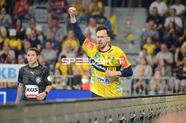 Handball I Herren I Saison 2021-2022 I Liqui Moly Handballbundesliga I 33.Spieltag I Rhein-Neckar Löwen - THW Kiel I 08.06.2022 Patrick Groetzki (#24, Rhein-Neckar Löwen) beim Jubeln
Ort: Mannheim, Germany
Datum: 08.06.2022 - Patrick Groetzki