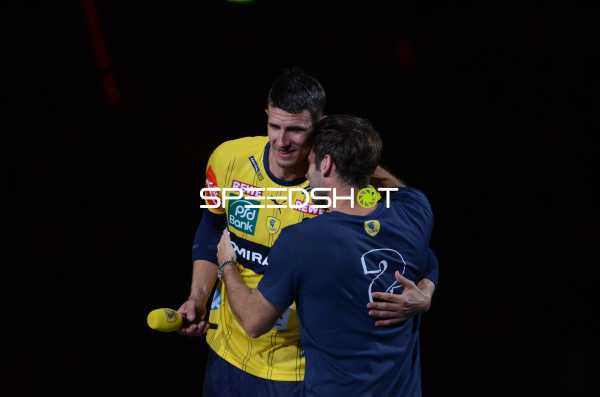 Handball I Herren I Saison 2021-2022 I Liqui Moly Handballbundesliga I 33.Spieltag I Rhein-Neckar Löwen - THW Kiel I 08.06.2022 Andy Schmid (#2, Rhein-Neckar Löwen) und Uwe Gensheimer (#3, Rhein-Neckar Löwen)
Ort: Mannheim, Germany
Datum: 08.06.2022