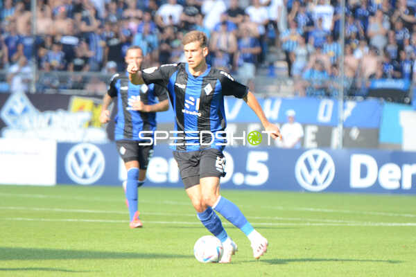 Fußball I Herren I Saison 2022-2023 I DFB-Pokal I 1. Runde I SV Waldhof Mannheim - Holstein Kiel I 31.07.2022 Alexander Rossipal (#21, SV Waldhof Mannheim) am Ball
Ort: Mannheim, Germany
Datum: 31.07.2022