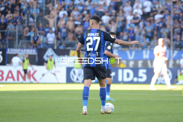 Fußball I Herren I Saison 2022-2023 I DFB-Pokal I 1. Runde I SV Waldhof Mannheim - Holstein Kiel I 31.07.2022 Gerrit Gohlke (#27, SV Waldhof Mannheim) am Ball
Ort: Mannheim, Germany
Datum: 31.07.2022