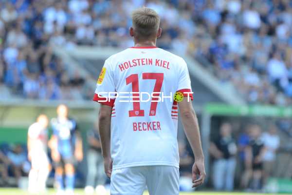 Fußball I Herren I Saison 2022-2023 I DFB-Pokal I 1. Runde I SV Waldhof Mannheim - Holstein Kiel I 31.07.2022 Timo Becker (#17, Holstein Kiel)
Ort: Mannheim, Germany
Datum: 31.07.2022