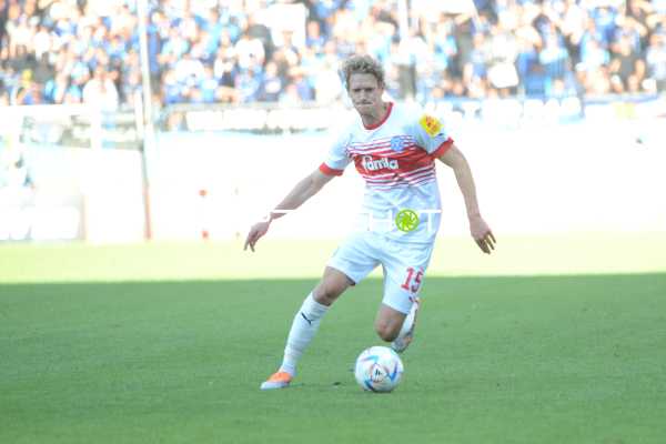 Fußball I Herren I Saison 2022-2023 I DFB-Pokal I 1. Runde I SV Waldhof Mannheim - Holstein Kiel I 31.07.2022 Johannes van den Bergh (#15, Holstein Kiel) am Ball
Ort: Mannheim, Germany
Datum: 31.07.2022