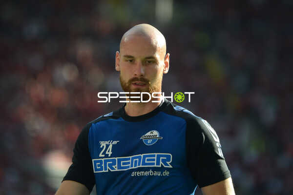 Fußball I Herren I Saison 2022-2023 I 2. Bundesliga I 4. Spieltag I 1. FC Kaiserslautern - SC Paderborn 07 I 12.08.2022 Jannis Heuer (#24, SC Paderborn 07) beim aufwärmen
Ort: Kaiserslautern, Germany
Datum: 12.08.2022 - Jannis Heuer