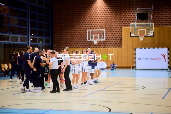 Begrüßung nach Spiel