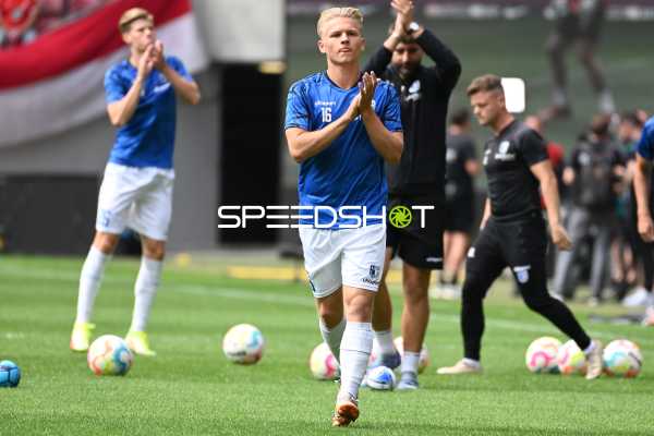 Fußball I Herren I Saison 2022-2023 I 2. Bundesliga I 6. Spieltag I 1. FC Kaiserslautern - 1. FC Magdeburg I 28.08.2022 Andreas Müller (#16, 1. FC Magdeburg) beim aufwärmen
Ort: Kaiserslautern, Germany
Datum: 28.08.2022