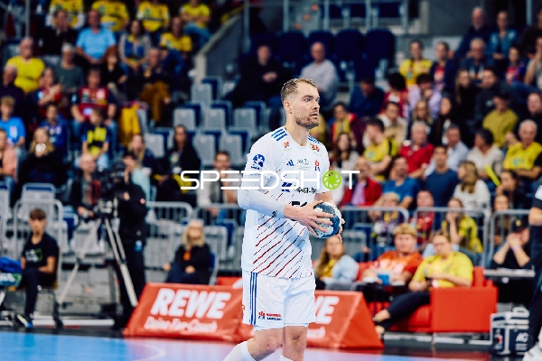 Spieler bereitet sich auf einen Wurf vor