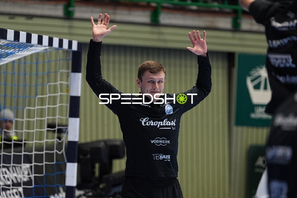 Lukas Diedrich (16; Bergischer HC) in Torwart-Position