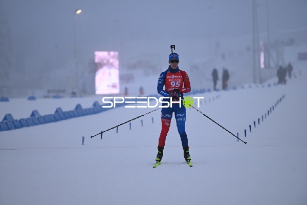 Julia MACHYNIAKOVA Julia MACHYNIAKOVA (95; Biathlon Frauen) in Aktion