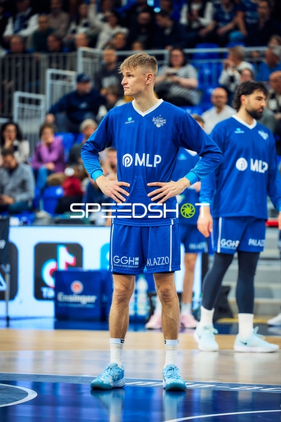 MLP Academics Heidelberg steht