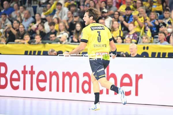 Handball I Herren I Saison 2022-2023 I Liqui Moly Handballbundesliga I 5. Spieltag I Rhein-Neckar Löwen - SG Flensburg-Handewitt I 24.09.2022 Jubel von Uwe Gensheimer (#3, Rhein-Neckar Löwen)
Ort: Mannheim, Germany
Datum: 24.09.2022