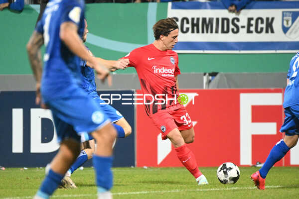 Fußball I Herren I Saison 2022-2023 I DFB-Pokal I 2. Hauptrunde I SV Stuttgarter Kickers - Eintracht Frankfurt I 18.10.2022 Luca Pellegrini (#33, Eintracht Frankfurt)
Ort: Stuttgart, Germany
Datum: 18.10.2022