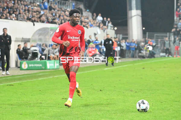 Fußball I Herren I Saison 2022-2023 I DFB-Pokal I 2. Hauptrunde I SV Stuttgarter Kickers - Eintracht Frankfurt I 18.10.2022 Faride Alidou (#11, Eintracht Frankfurt)
Ort: Stuttgart, Germany
Datum: 18.10.2022