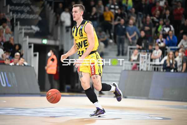 Basketball I Herren I Saison 2022-2023 I easyCredit BBL I 5. Spieltag I MLP Academics Heidelberg - EWE Baskets Oldenburg I 29.10.2022 Trey Drechsel III (#5, EWE Baskets Oldenburg) beim dribbling
Ort: Heidelberg, Germany
Datum: 29.10.2022