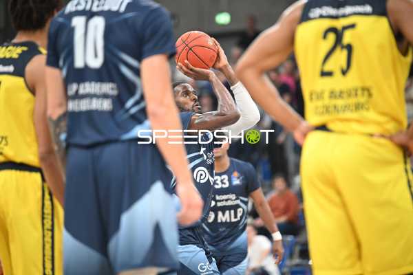 Basketball I Herren I Saison 2022-2023 I easyCredit BBL I 5. Spieltag I MLP Academics Heidelberg - EWE Baskets Oldenburg I 29.10.2022 Freiwurf von Shyron Ely (#5, MLP Academics Heidelberg)
Ort: Heidelberg, Germany
Datum: 29.10.2022