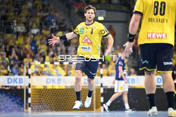 Handball I Herren I Saison 2022-2023 I Liqui Moly Handballbundesliga I 9. Spieltag I Rhein-Neckar Löwen - TSV Hannover-Burgdorf I 30.10.2022 Jubel von Uwe Gensheimer (#3, Rhein-Neckar Löwen)
Ort: Mannheim, Germany
Datum: 30.10.2022 - Uwe Gensheimer