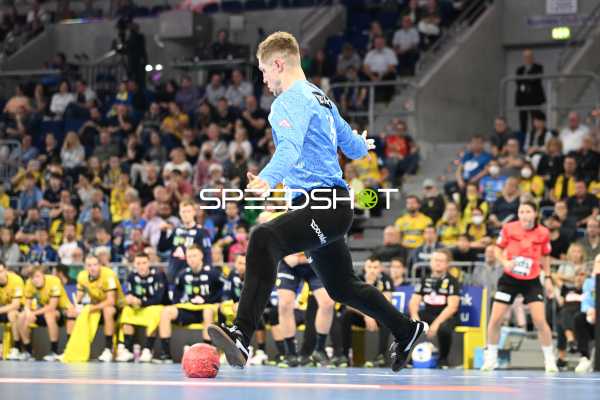 Handball I Herren I Saison 2022-2023 I Liqui Moly Handballbundesliga I 9. Spieltag I Rhein-Neckar Löwen - TSV Hannover-Burgdorf I 30.10.2022 Parade von Joel Birlehm (#35, Rhein-Neckar Löwen)
Ort: Mannheim, Germany
Datum: 30.10.2022 - Juri Knorr