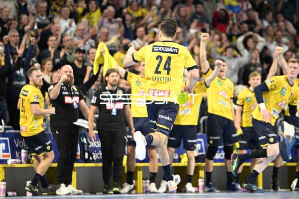 Handball I Herren I Saison 2022-2023 I Liqui Moly Handballbundesliga I 9. Spieltag I Rhein-Neckar Löwen - TSV Hannover-Burgdorf I 30.10.2022 Jubel von Patrick Groetzki (#24, Rhein-Neckar Löwen)
Ort: Mannheim, Germany
Datum: 30.10.2022 - Sebastian Hinze, David Späth