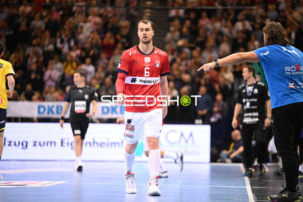 Handball I Herren I Saison 2022-2023 I Liqui Moly Handballbundesliga I 10. Spieltag I Handball Sport Verein Hamburg - Rhein-Neckar Löwen I 06.11.2022 Casper Ulrich Mortensen (6, Handball Sport Verein Hamburg)
Ort: Hamburg, Germany
Datum: 06.11.2022 - CasperUlrich Mortensen, Casper Ulrich Mortensen