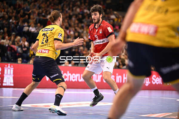 Handball I Herren I Saison 2022-2023 I Liqui Moly Handballbundesliga I 10. Spieltag I Handball Sport Verein Hamburg - Rhein-Neckar Löwen I 06.11.2022 Jacob Arenth Lassen (#9, Handball Sport Verein Hamburg) gegen Olle Forsell Schefvert (#25, Rhein-Neckar Löwen)
Ort: Hamburg, Germany
Datum: 06.11.2022