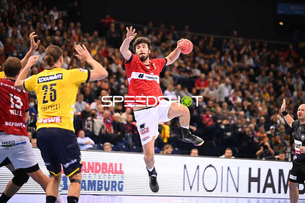 Handball I Herren I Saison 2022-2023 I Liqui Moly Handballbundesliga I 10. Spieltag I Handball Sport Verein Hamburg - Rhein-Neckar Löwen I 06.11.2022 Wurf von Jacob Arenth Lassen (#9, Handball Sport Verein Hamburg)
Ort: Hamburg, Germany
Datum: 06.11.2022