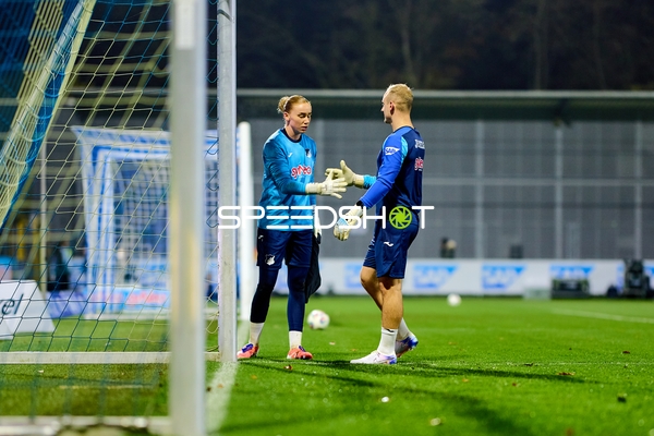 Torwart-Interaktion am Tor