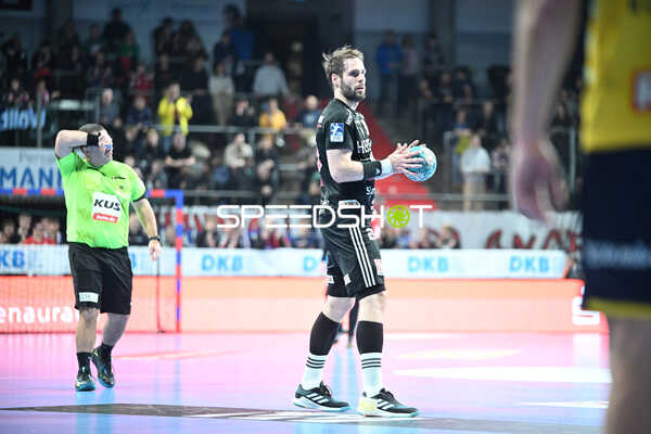Handball I Herren I Saison 2022-2023 I Liqui Moly Handballbundesliga I 13. Spieltag I HC Erlangen - Rhein-Neckar Löwen I 19.11.2022