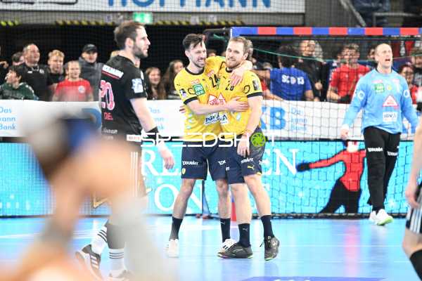 Handball I Herren I Saison 2022-2023 I Liqui Moly Handballbundesliga I 13. Spieltag I HC Erlangen - Rhein-Neckar Löwen I 19.11.2022
