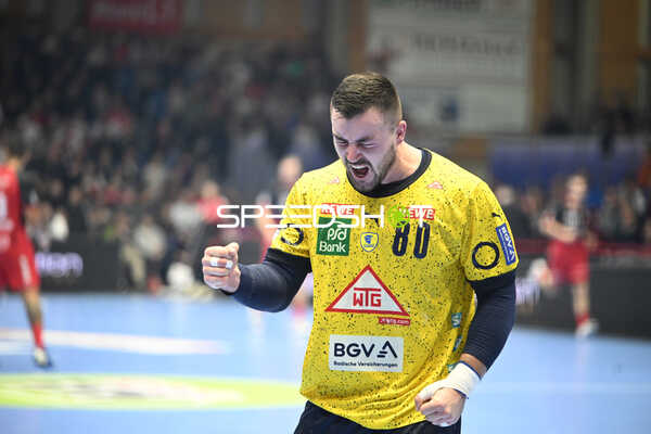 Handball I Herren I Saison 2022-2023 I DHB-Pokal I Achtelfinale I MT Melsungen - Rhein-Neckar Löwen I 21.12.2022 Jubel von Jannik Kohlbacher (80, Rhein-Neckar Löwen)
Ort: Kassel, Germany
Datum: 21.12.2022 - Jubel von Jannik Kohlbacher, Jannik Kohlbacher