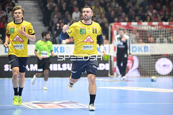Handball I Herren I Saison 2022-2023 I DHB-Pokal I Achtelfinale I MT Melsungen - Rhein-Neckar Löwen I 21.12.2022 Jubel von Jannik Kohlbacher (80, Rhein-Neckar Löwen)
Ort: Kassel, Germany
Datum: 21.12.2022 - Jubel von Jannik Kohlbacher, Jannik Kohlbacher