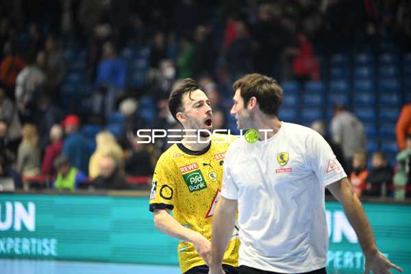 Handball I Herren I Saison 2022-2023 I DHB-Pokal I Achtelfinale I MT Melsungen - Rhein-Neckar Löwen I 21.12.2022 Jubel von Patrick Groetzki (24, Rhein-Neckar Löwen) und Uwe Gensheimer (3, Rhein-Neckar Löwen)
Ort: Kassel, Germany
Datum: 21.12.2022 - Jubel von Patrick Groetzki