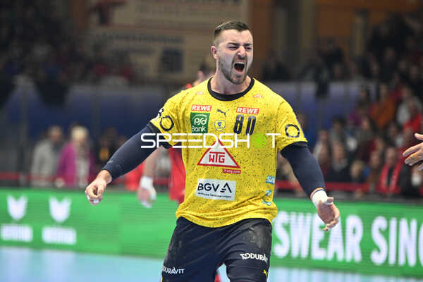 Handball I Herren I Saison 2022-2023 I DHB-Pokal I Achtelfinale I MT Melsungen - Rhein-Neckar Löwen I 21.12.2022 Jubel von Jannik Kohlbacher (80, Rhein-Neckar Löwen)
Ort: Kassel, Germany
Datum: 21.12.2022 - Jubel von Jannik Kohlbacher, Jannik Kohlbacher